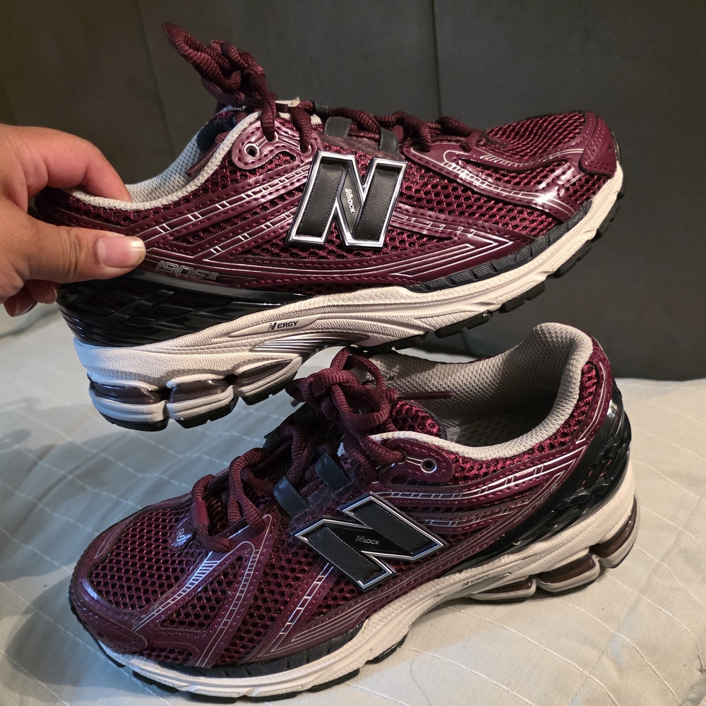 New Balance Burgundy